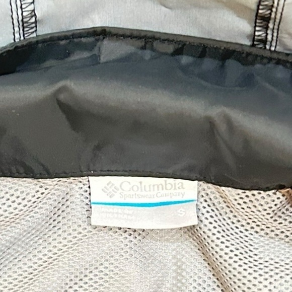 Columbia Black hooded rain nylon windbreaker zip up Jacket zip pockets small - Picture 8 of 9